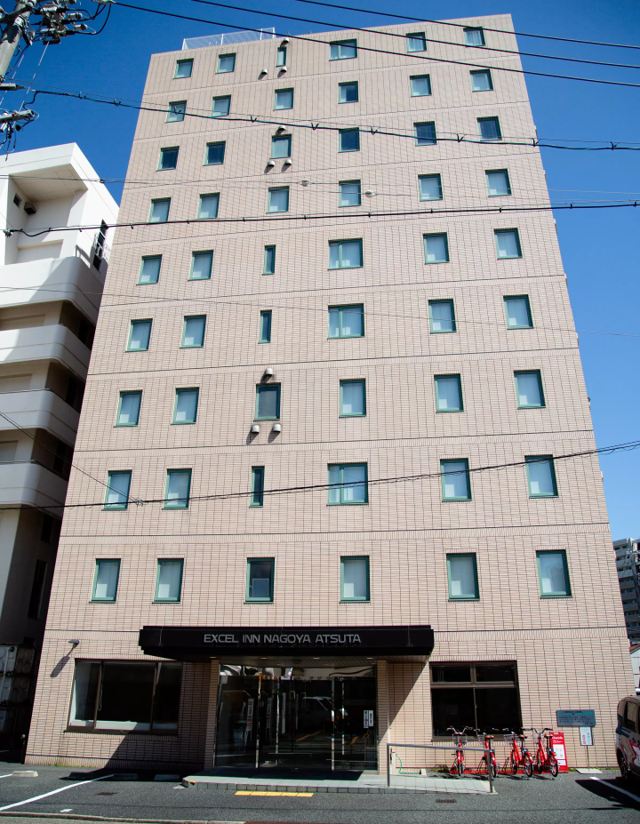 据说无障碍入口旁边的"Charichari"港口改善了风景。 