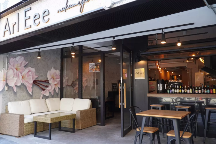 Tokyo's Nakameguro: 5 Charming Coffee Shops and Dessert Spots