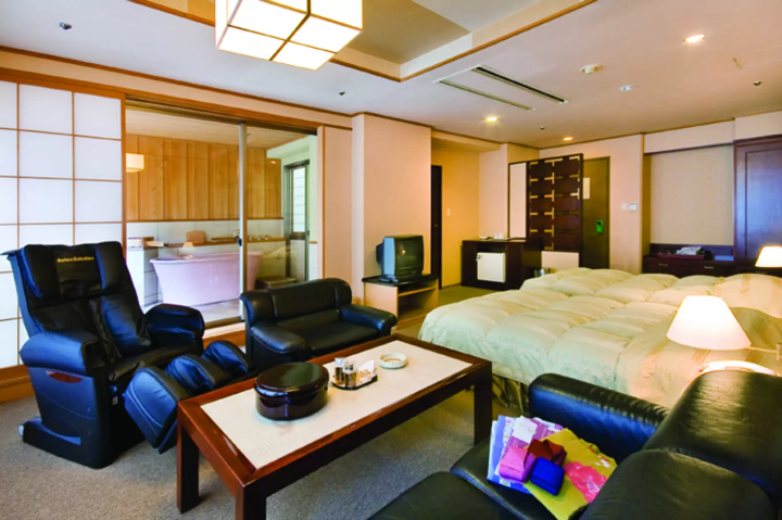 奥道後壱湯の守　お部屋紹介