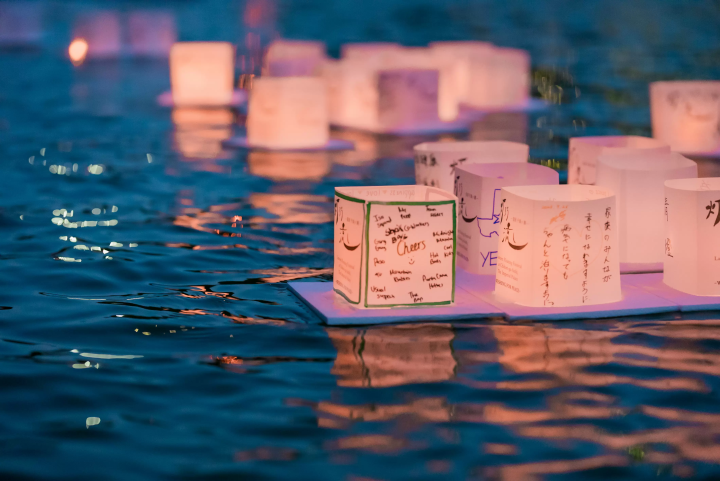 "Lantern Floating Festival at Chidori-ga-fuchi, The Imperial Palace" will be held on two consecutive nights this year on Wed. July 24, Thu. 25, 2024 2nights!