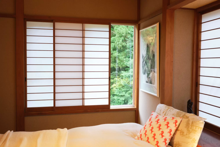 伊豆假期：享受深林里带温泉的别墅