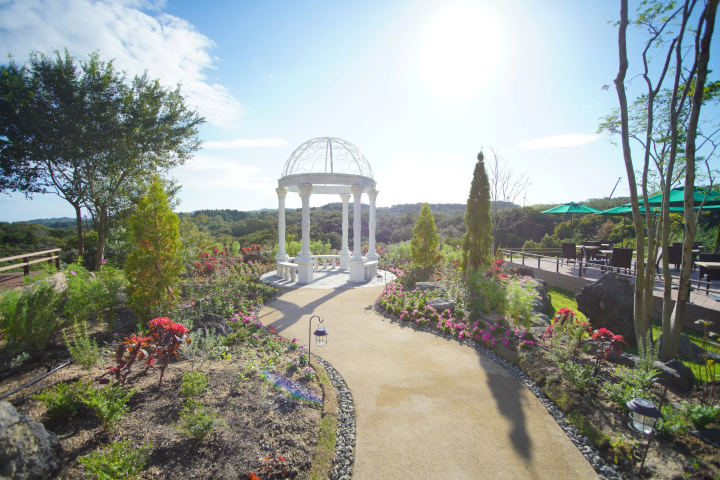Awaji’s Whimsical Retreat: The Little Prince-inspired Oasis 
