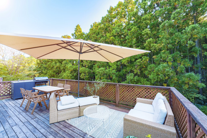 伊豆假期：享受深林里带温泉的别墅