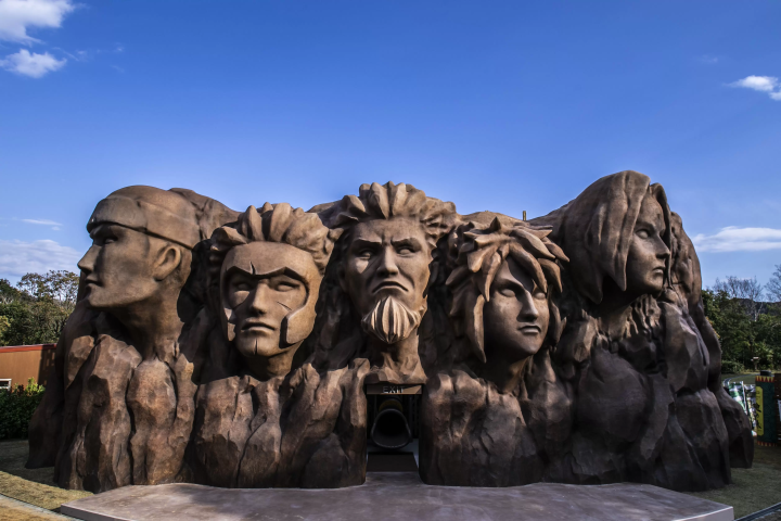 二次元之森的标志性火影岩石 