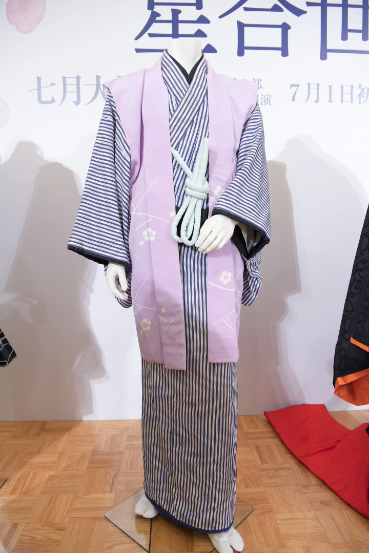 [東京/歌舞伎座] 1人扮演13個角色！華麗服裝登場♪