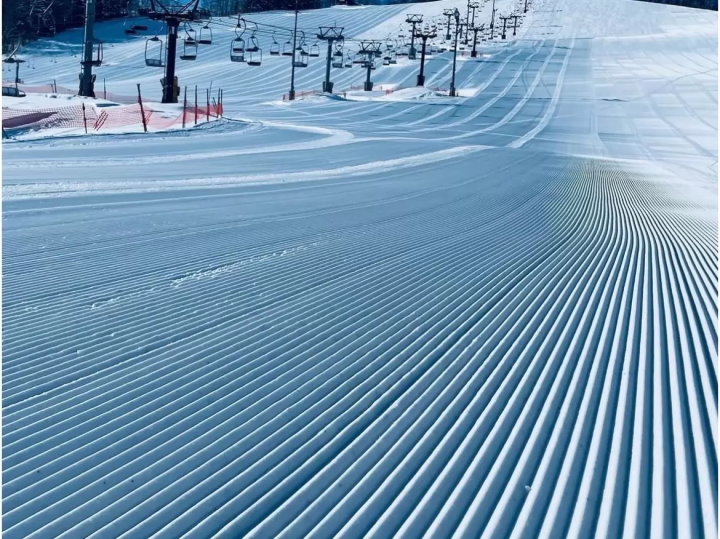 想要享受粉雪的人一定要来看看！距新千岁机场1小时30分钟以内的12家滑雪场推荐！提供坂度信息