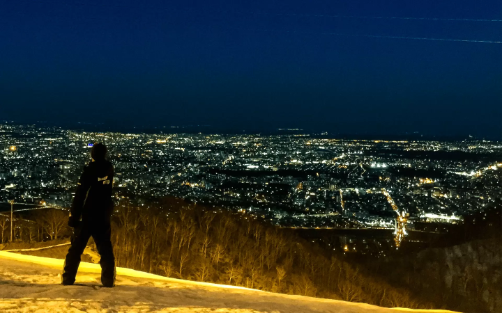 想要享受粉雪的人一定要来看看！距新千岁机场1小时30分钟以内的12家滑雪场推荐！提供坂度信息