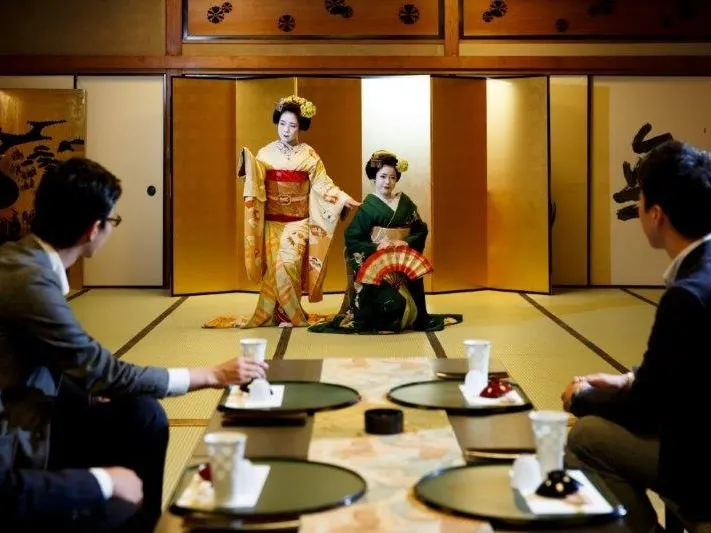 Enjoy Geisha Culture in Tokyo and Kyoto: 12 Special Experiences