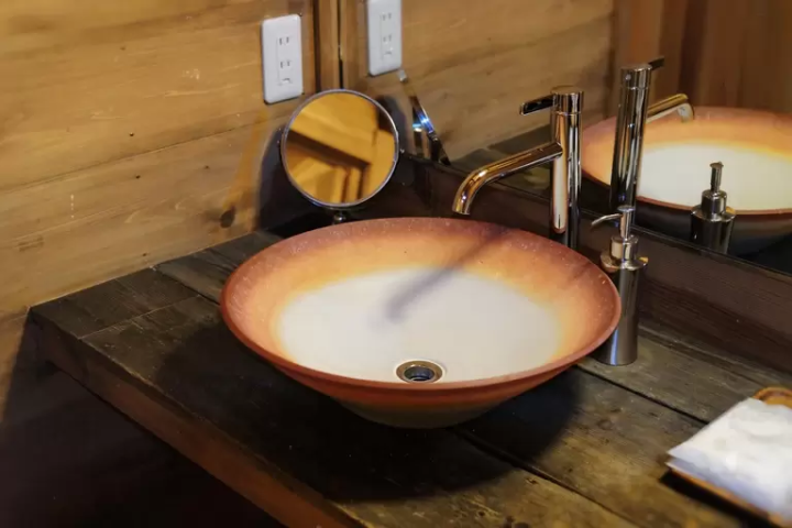 Experience the countless details waiting to be explored in every room!