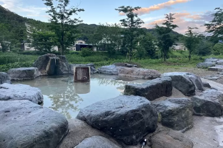 【2024년판】스마트폰으로 찍을 수 있다! 여름은 천연 반딧불과 에모인 추억을 남기자!