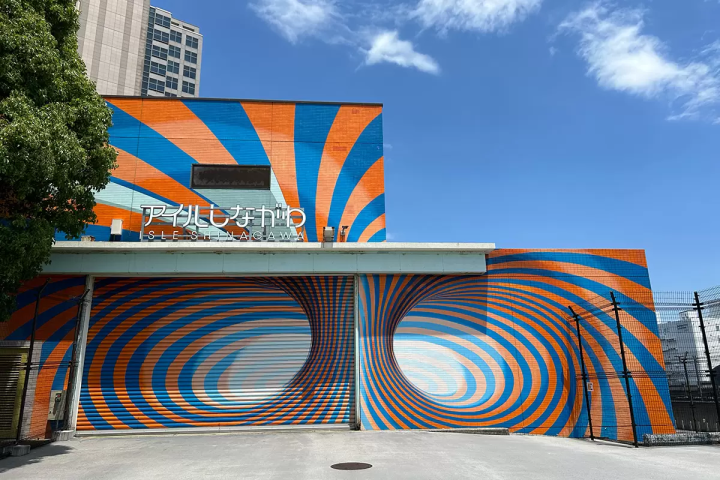 โมโมะ โยชิโนะ “เที่ยวไปทั่ว” 