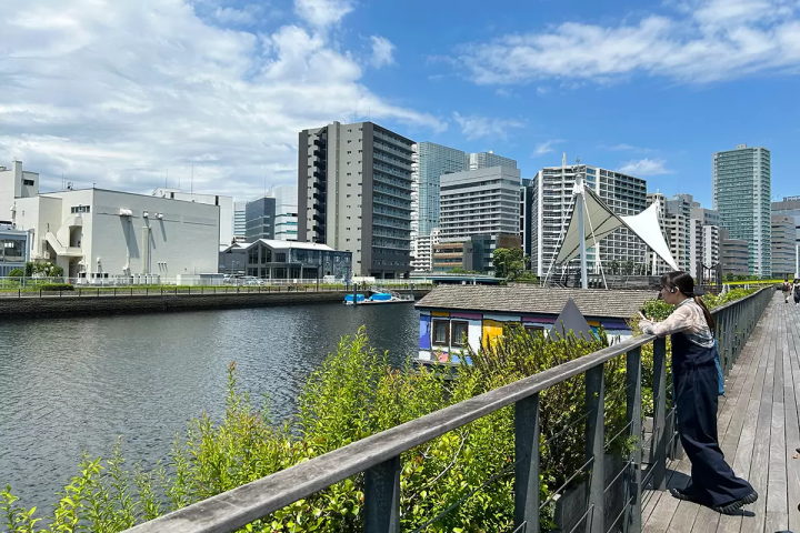 ``Tennozu Art Tour'' ทัวร์ชมเกาะแห่งศิลปะของโตเกียวโดยใช้การเคลื่อนไหวใหม่ล่าสุด