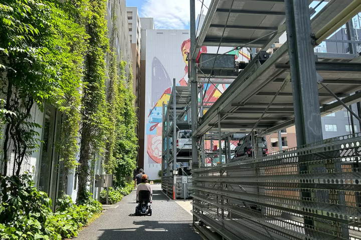 ``Tennozu Art Tour'' ทัวร์ชมเกาะแห่งศิลปะของโตเกียวโดยใช้การเคลื่อนไหวใหม่ล่าสุด