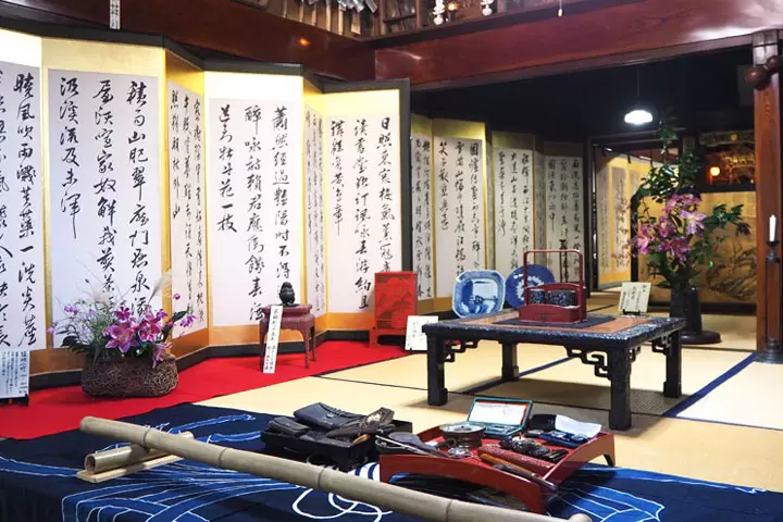 【新幹線＋特急で東京から約3時間】新潟県村上市で町屋を巡り、伝統の屏風を愛でる秋