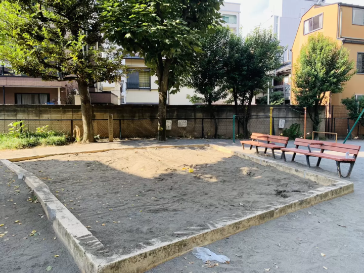 휴일이라도 천천히 놀 수 있다! 주택가의 조용한 공원【나카노 구립 다리바 공원】