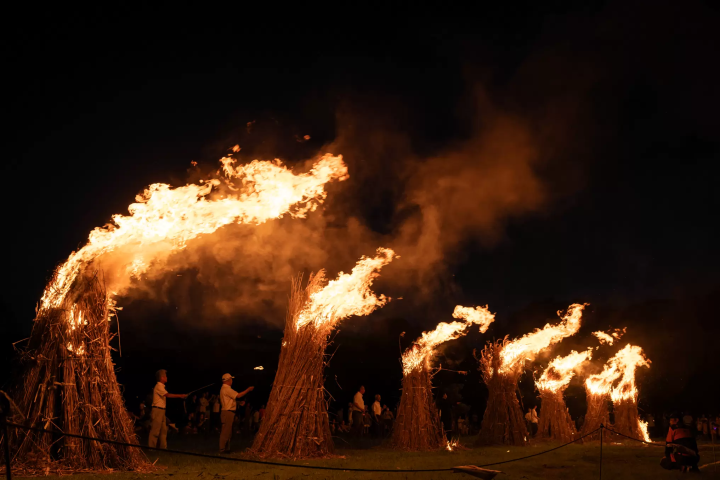志贺草津市的季节旅游指南！详细介绍推荐的观光景点、活动、赏花时间