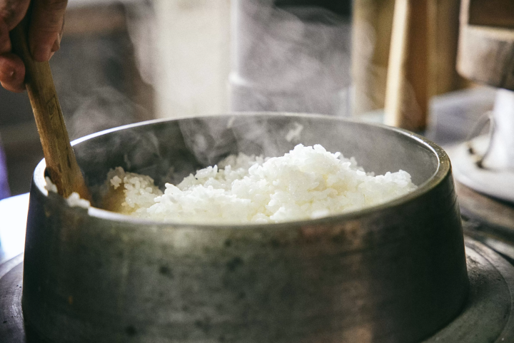 【1일 1조 한정】전통 가옥에서 일본의 문화를 체험! 가마도를 사용하여 쌀을 짓는 체험을.