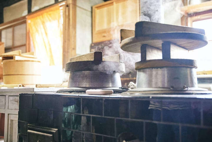 【1일 1조 한정】전통 가옥에서 일본의 문화를 체험! 가마도를 사용하여 쌀을 짓는 체험을.