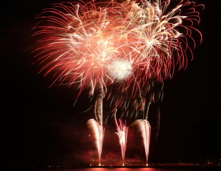 【2024舉辦】神奈川縣&千葉縣的海邊煙火大會6選