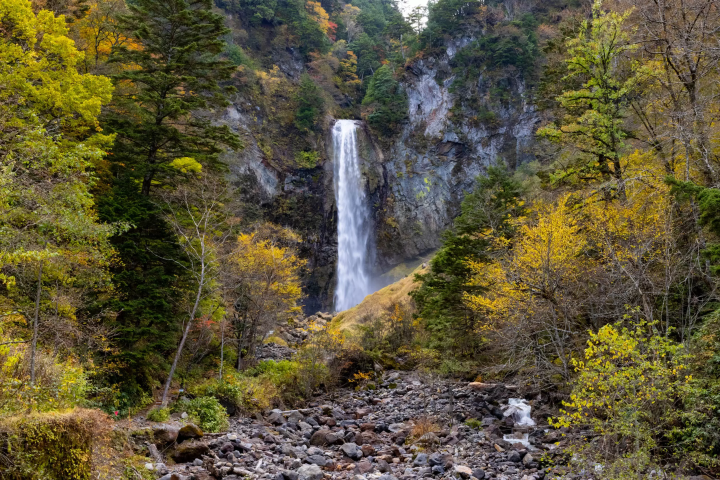 介紹以人氣觀光地「飛彈高山」為基地，從東京前往飛彈高山、金澤、白川鄉的交通方式。