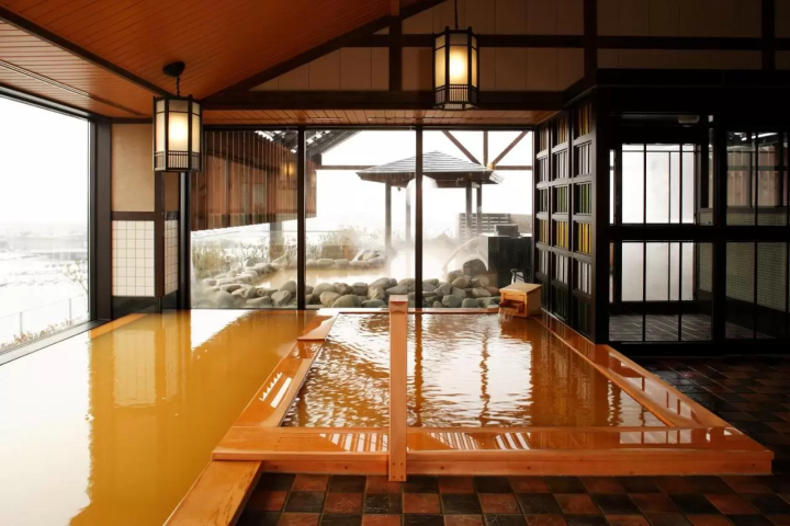 【2024最新】沈浸天然溫泉裡，夢幻港灣美景盡收眼底！感受函館魅力高評價住宿10選！