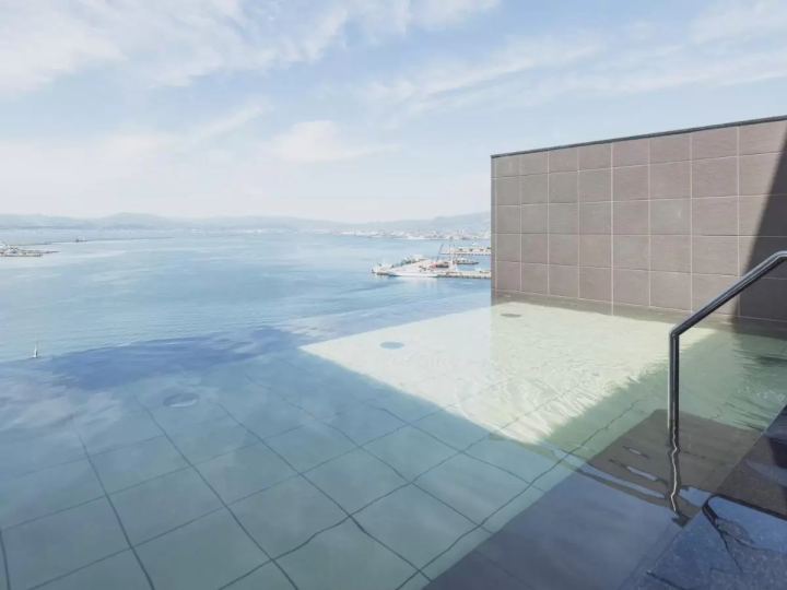 【2024最新】沈浸天然溫泉裡，夢幻港灣美景盡收眼底！感受函館魅力高評價住宿10選！