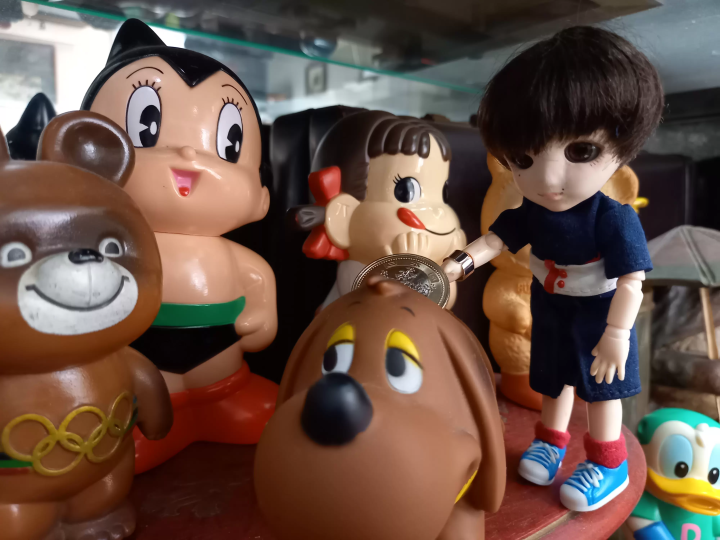 它就像一個小博物館。直方的回收店/古董店“Pavement”