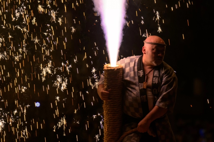 來飛鎢高山享受夏天吧！一起去看絢麗的手持煙火吧