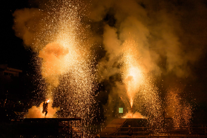 來飛鎢高山享受夏天吧！一起去看絢麗的手持煙火吧