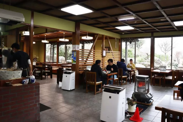 A restaurant where you can enjoy Aso's specialty "Takana rice" and Kumamoto's specialty "Dagojiru"