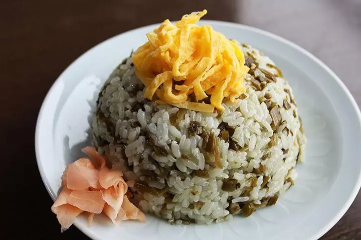 A restaurant where you can enjoy Aso's specialty "Takana rice" and Kumamoto's specialty "Dagojiru"