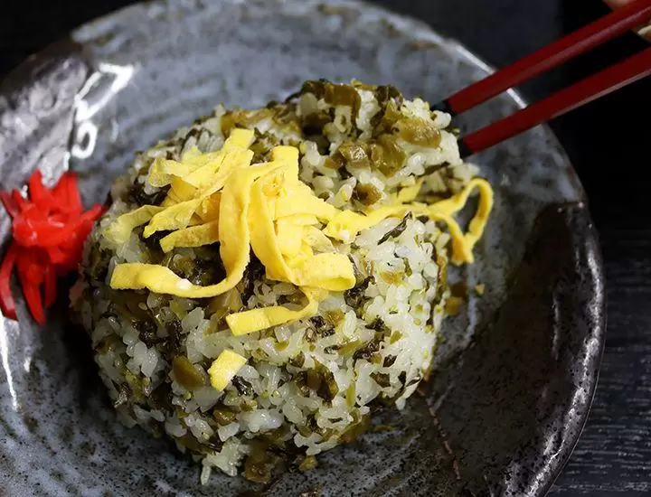 A restaurant where you can enjoy Aso's specialty "Takana rice" and Kumamoto's specialty "Dagojiru"