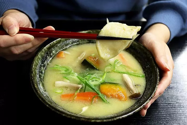 A restaurant where you can enjoy Aso's specialty "Takana rice" and Kumamoto's specialty "Dagojiru"