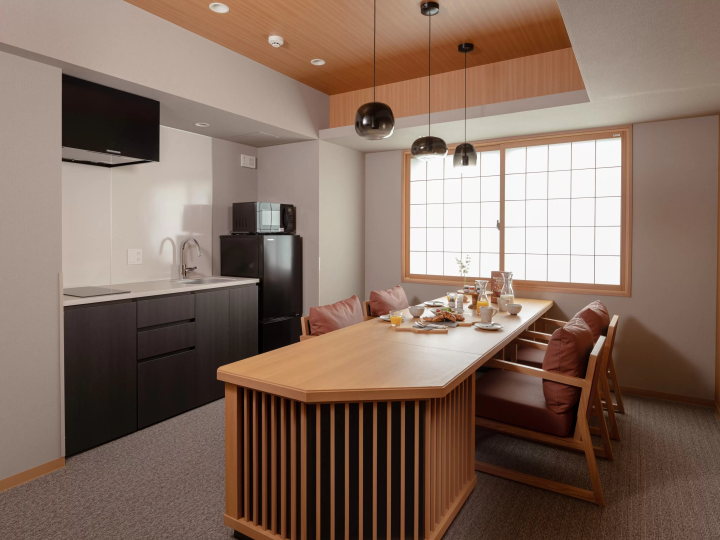 "미마루"호텔에서 유모차 및 휠체어 대여 서비스 "babycal"을 제공합니다.