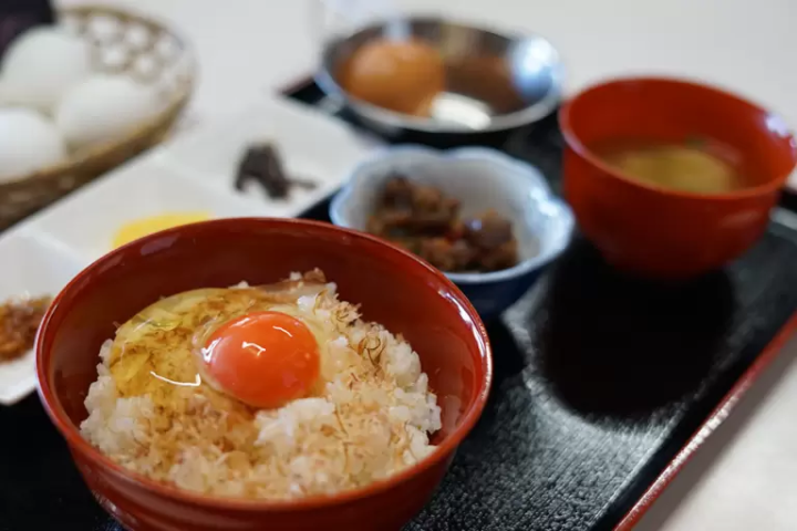 ร้านอาหารอาคารสถานีและสถานที่ทางประวัติศาสตร์! เมืองคาไซโดยรถไฟโฮโจ