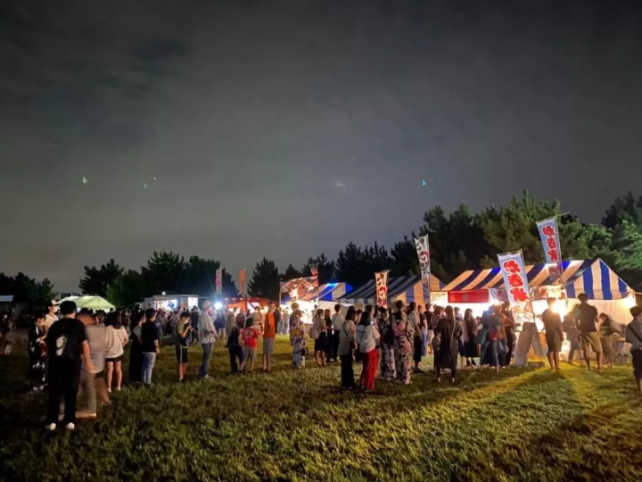 夏の終わりの風物詩！ 第11回新舞子ビーチフェスティバル花火大会