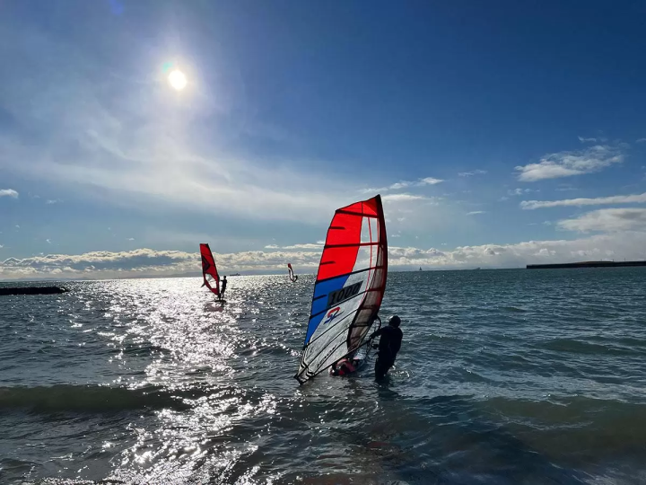 マリンスポーツの聖地・新舞子