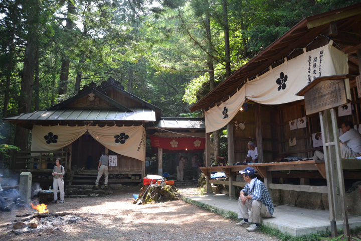 เอไมจิ ประเพณีฤดูร้อนในฮิดะ ทาคายามะ