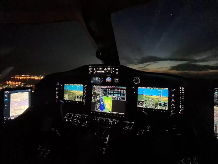 乘坐私人飞机吧！泉南泉州梦花火大会一日游