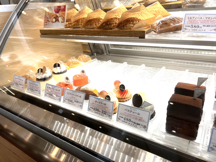 【ええやん!大阪商店街発】甘いリンゴとパイ生地の香ばしさの交響曲「Patisserie Bec Sucre トナリエ店」