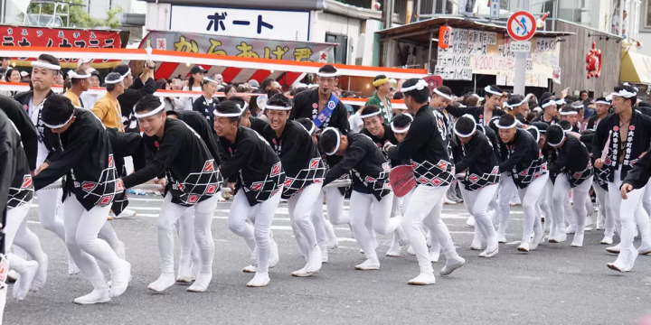 [From Eeyan ! Osaka Shopping Street] เทศกาลคิชิวาดะดันจิริแบบดั้งเดิมและตระการตายังคงได้รับการอนุรักษ์โดยชาวคิชิวาดะ