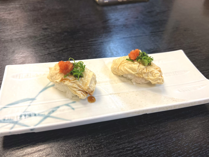 [From Eeyan ! Osaka Shopping Street] เราต้องการส่งอาหารที่ทำจาก "ส่วนผสมที่คุณเห็น" ให้กับลูกค้าของเรา “มิซากิ ซูชิ” การต้อนรับที่เชื่อมโยงความรู้สึก