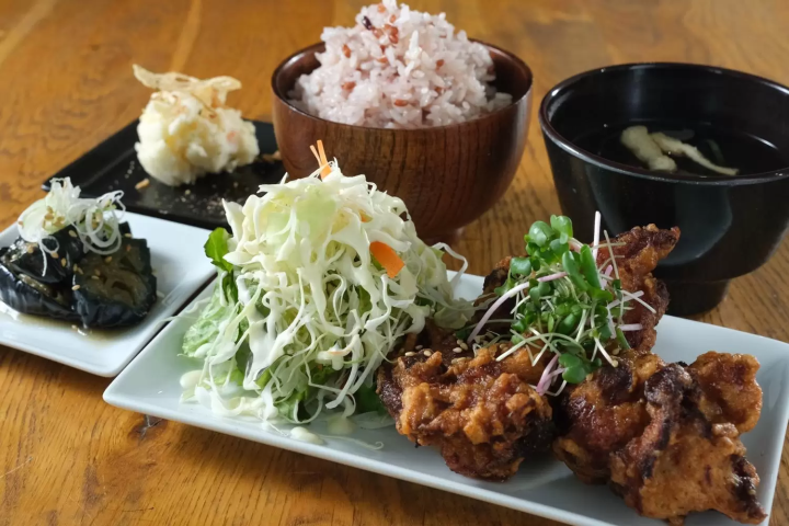 Nakano - 15 Things to Do in Tokyo's Retro Pop Culture Hub!