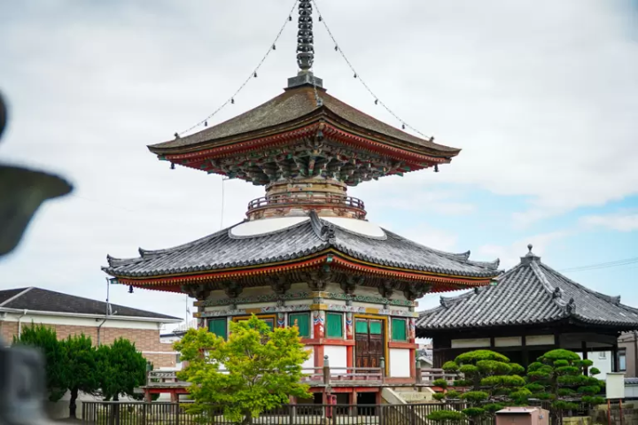 神社和寺院和商家林立的復古驛站町北條町