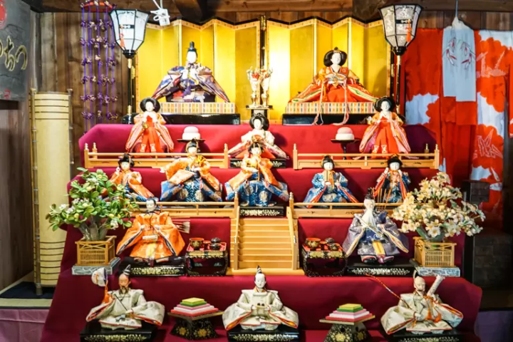 ▲3月為祝願女孩子成長而裝飾的娃娃人偶