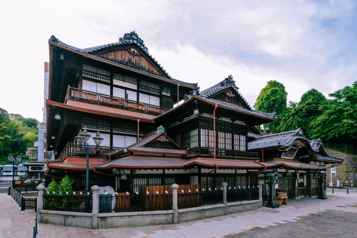 【에히메 · 마쓰야마시] 세토 해협 의 절경 호텔에서 보내는 도고 온천과 성시를 즐기는 여행