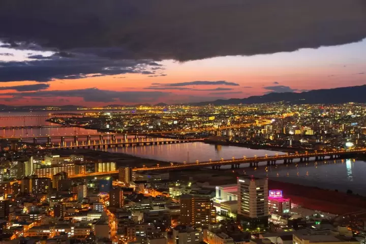 Enjoy a Date in Osaka! 13 Romantic Spots and Relaxing Hideaways
