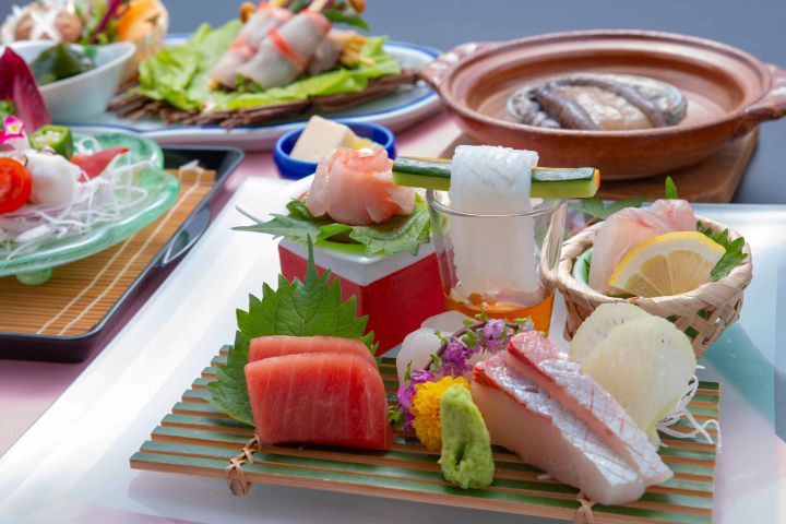 「伊豆・熱川温泉 粋光」オーシャンビューの温泉宿で特別な旅をしよう