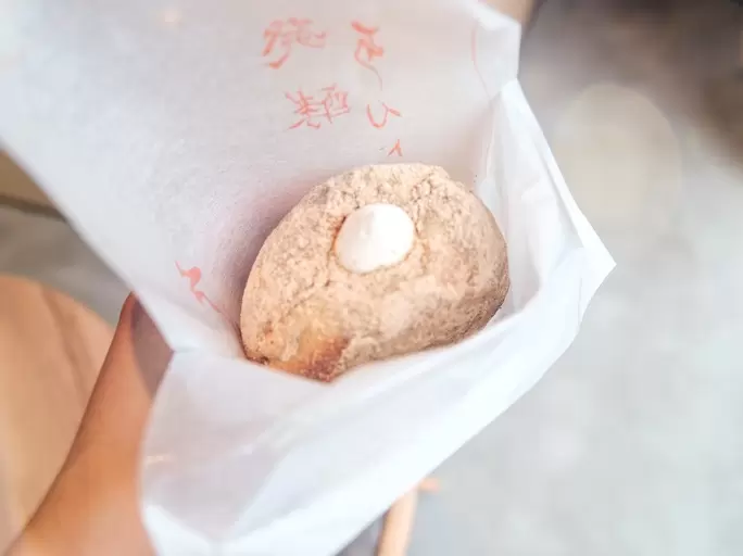 使用发酵罐头的健康豆沙甜甜圈 