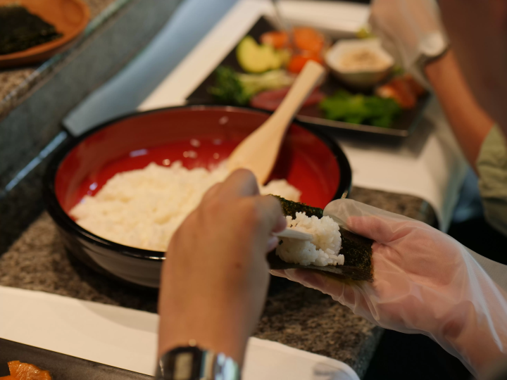 【2024年9月開始】成田空港発！外国人観光客向け日本文化体験ツアー ～手巻き寿司体験～